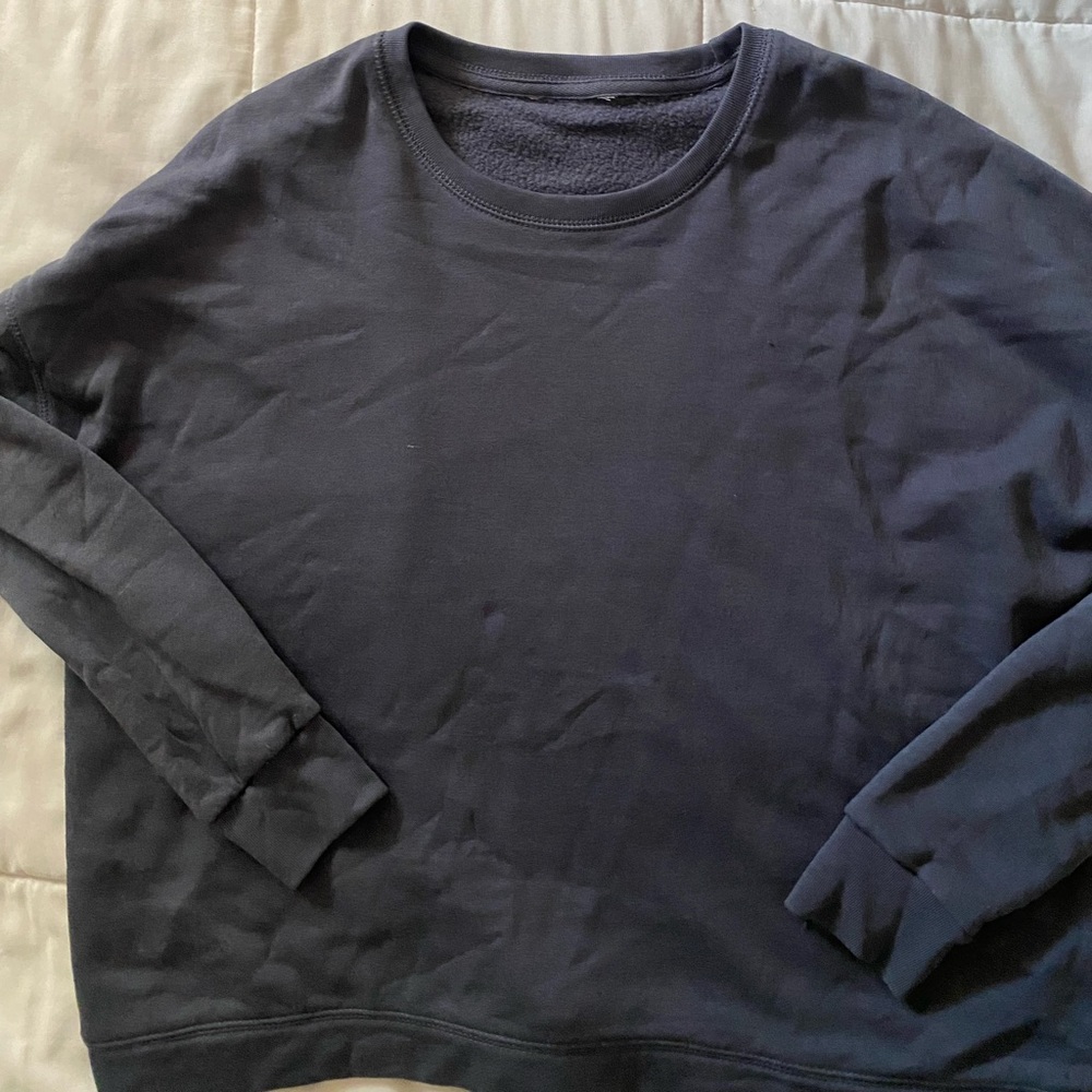 Cropped Navy Blue Sweater